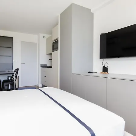 Apartamento 118 - Piscine - 50 Metres Plage - Terrasse - Clim - Wifi