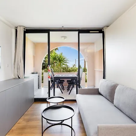 Appartement 118 - Piscine - 50 Metres Plage - Terrasse - Clim - Wifi Cannes
